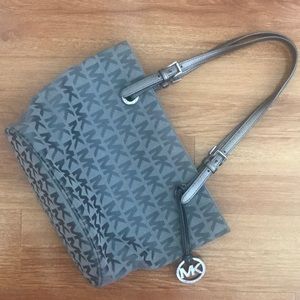 Michael Kors Tote